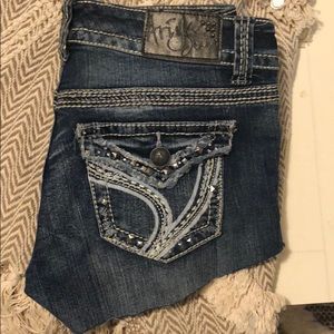 ARIYA CUTOFFS